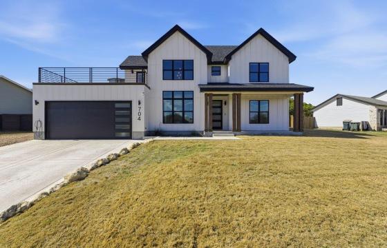 708 Newport DR, Spicewood TX 78669, Spicewood, TX